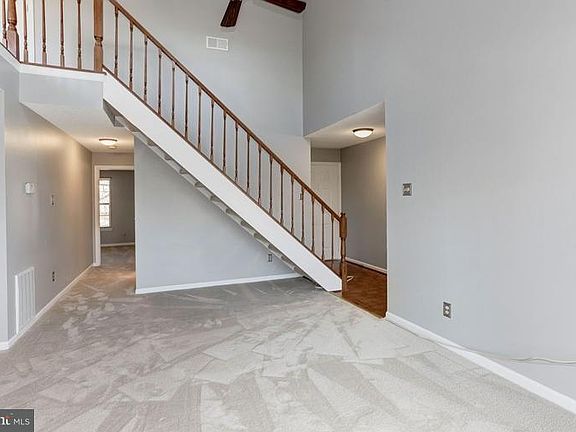 5th image of 12106 Green Leaf Ct #82