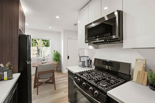 1st image of 2561 W Avenue 30 #I