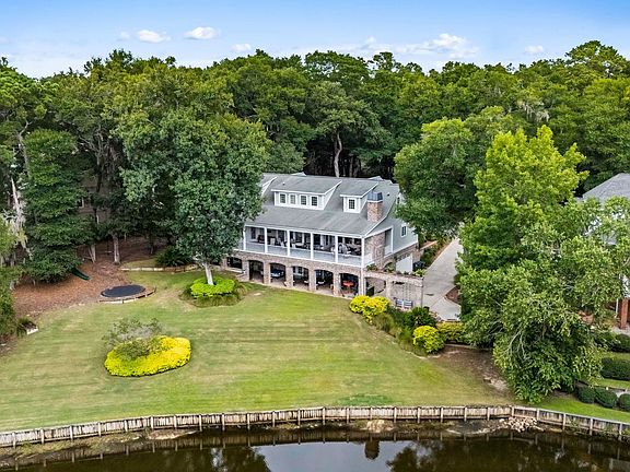 2nd image of 2073 Turnberry Ln. #Views of 17th Green and 18th Teebox
