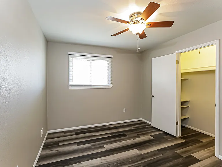 3411 S Margo Dr — Photo 12