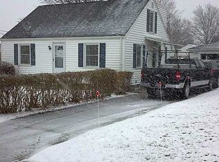 11 King Rd, Middletown, RI 02842