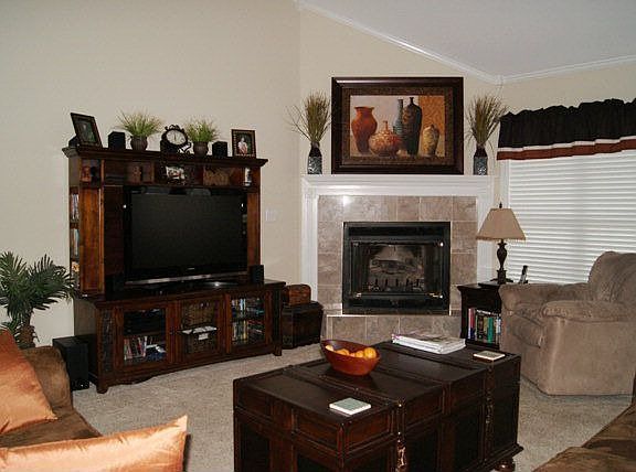 4th image of 2717 Churchill Dr