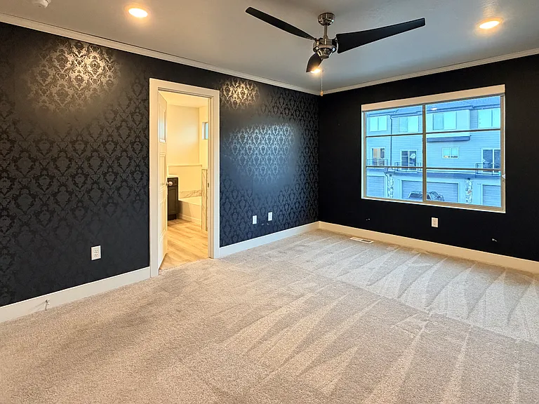 149 W Harvest Village Ln — Photo 2