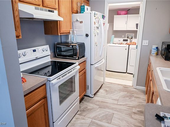 2nd image of 8704 Elmdale Trce