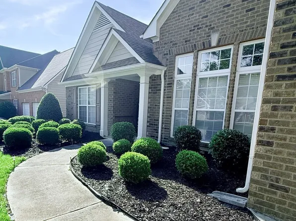 319 Wildwood Pt, College Park, GA 30349