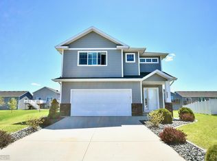 6096 60th Ave S, Fargo, ND 58104