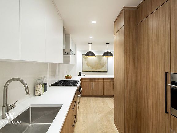 4th image of 900 Park Ave APT 8E