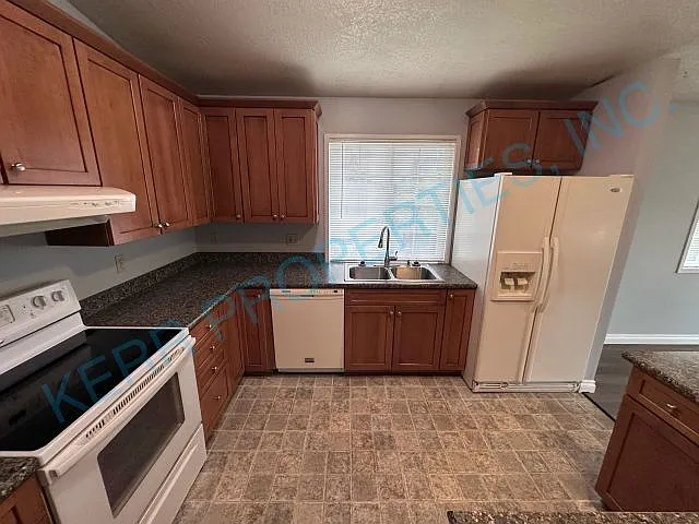 23010 SE Naomi Ct — Photo 10