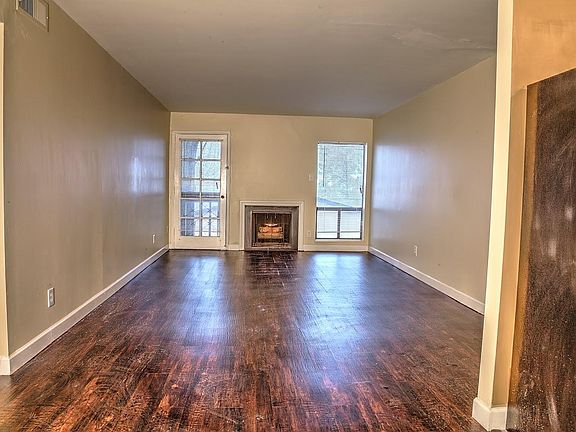 3rd image of 551 S Clay Ave #A