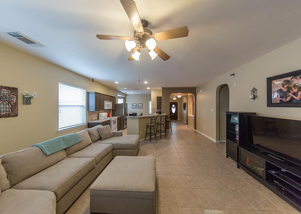 1st image of 6174 Galloway Ln