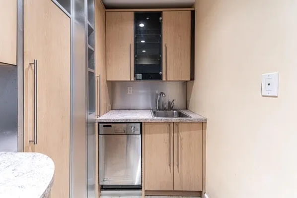 Sold by Golden Real Corp. | media 5