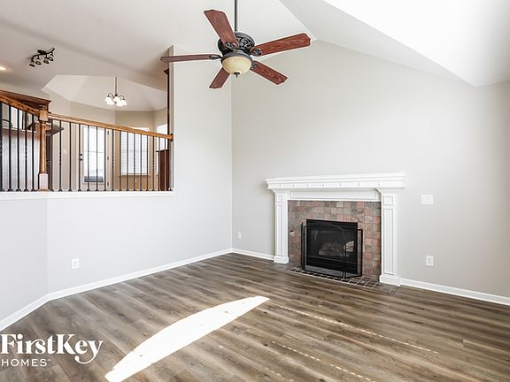 3rd image of 4320 NE 84th Ter