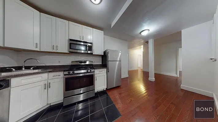 Rented by Bond New York | media 18