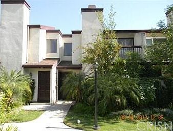 2nd image of 23541 Victory Blvd Unit 5