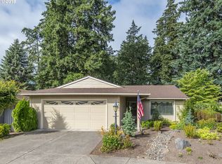 15581 SW Summerfield Ln, Tigard, OR