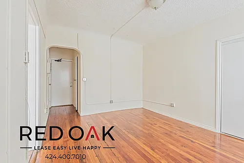 832 S Oxford Ave #303 Photo 1