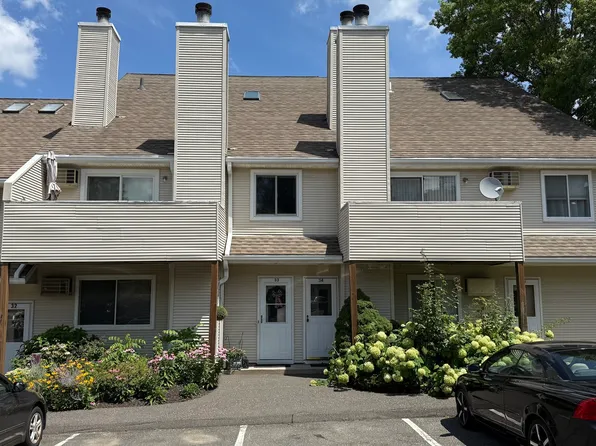 136 Pembroke Road #4-34, Danbury, CT 06811