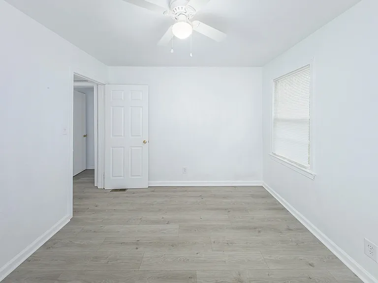1637 Atkamire Dr — Photo 9