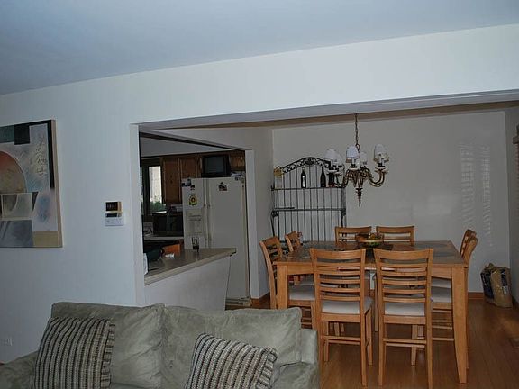 4th image of 5635 Plymouth St