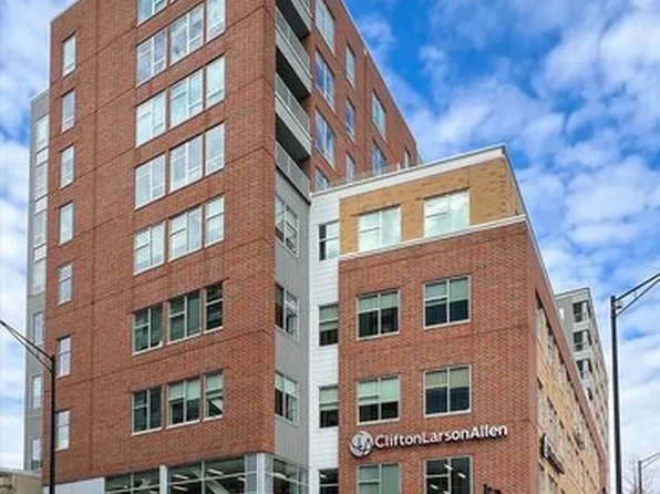 301 N Neil St APT 905, Champaign, IL 61820