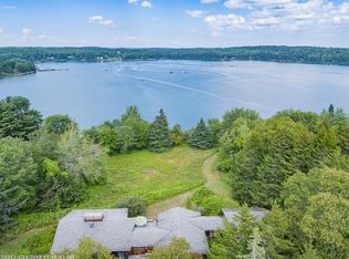 37 Armstrong Ln, Friendship, ME 04547