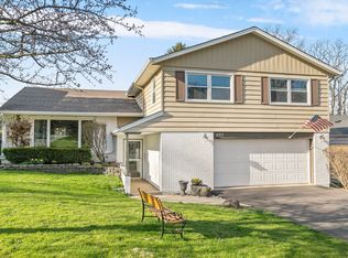 421 Cheever Ave, Geneva, IL 60134