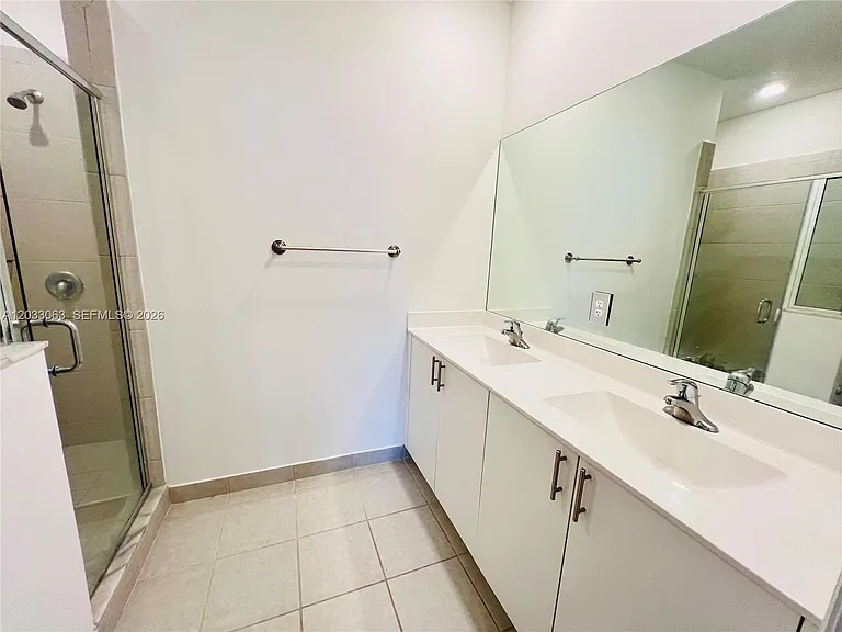11925 SW 247th Ter #11925 — Photo 11