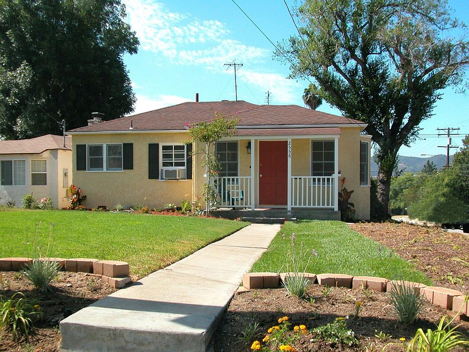1st image of 2556 Montrose Ave