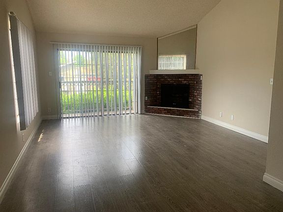 4th image of 4704 Coldwater Canyon Ave