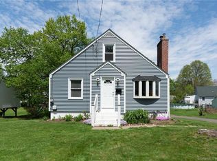 305 Oak St, Manchester, CT 06040