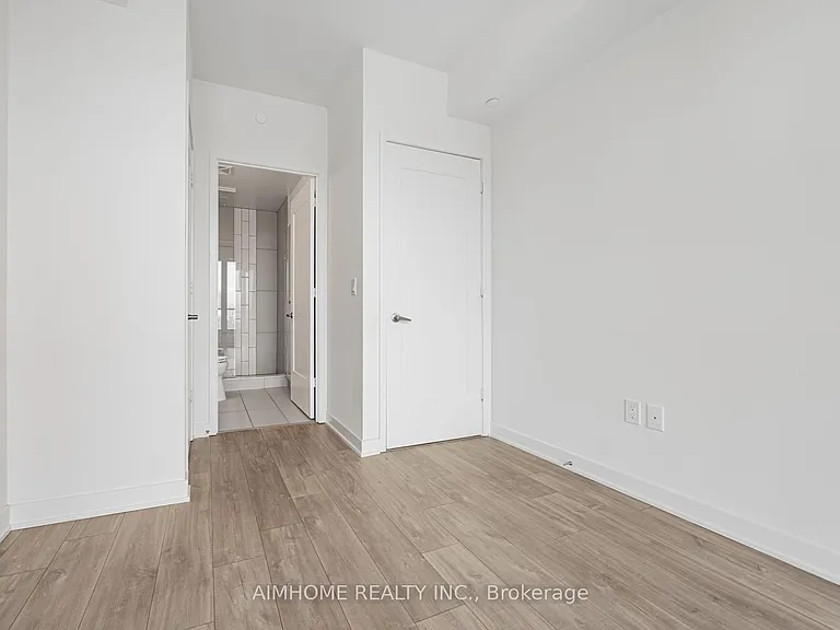 70 Princess St #2116 — Photo 17