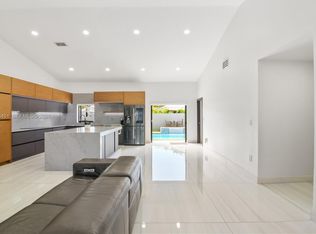 Country Lake Manors Sec 3, Hialeah, FL 33015