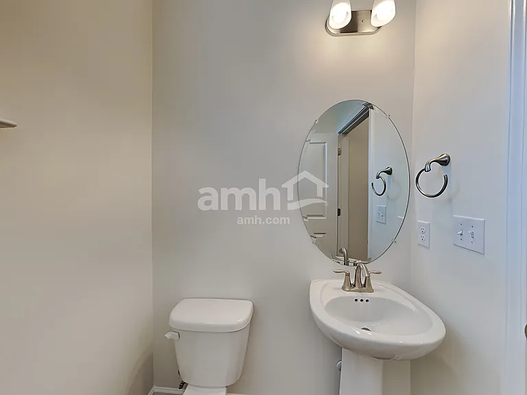 5433 Lake Water Ct — Photo 12