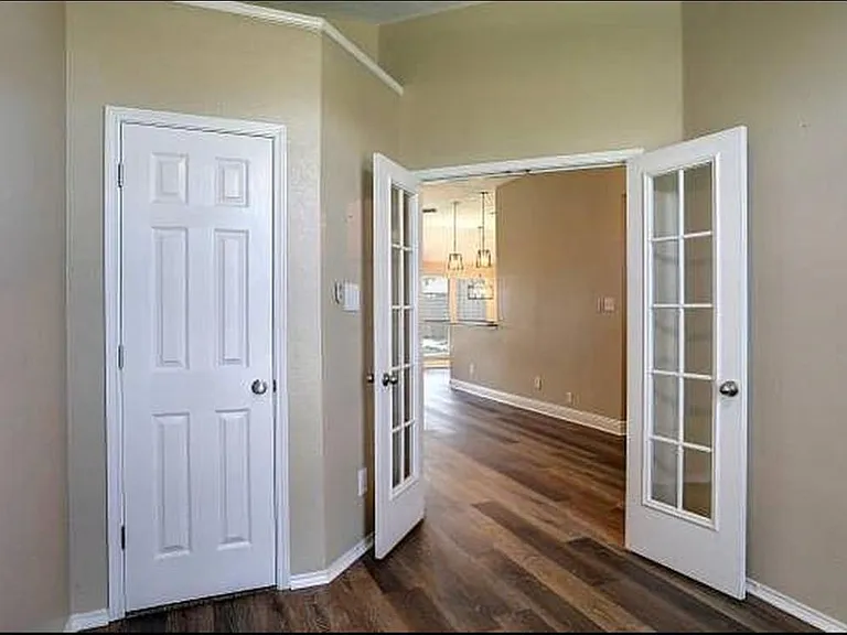 233 Dartmouth Dr — Photo 10