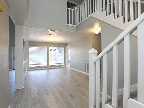 5th image of 1519 Ash Meadow Dr