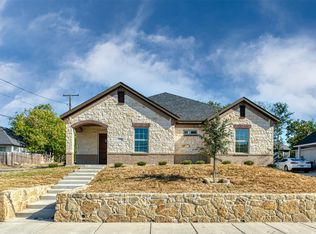 701 Dr Martin Luther King Jr Blvd, Waxahachie, TX 75165