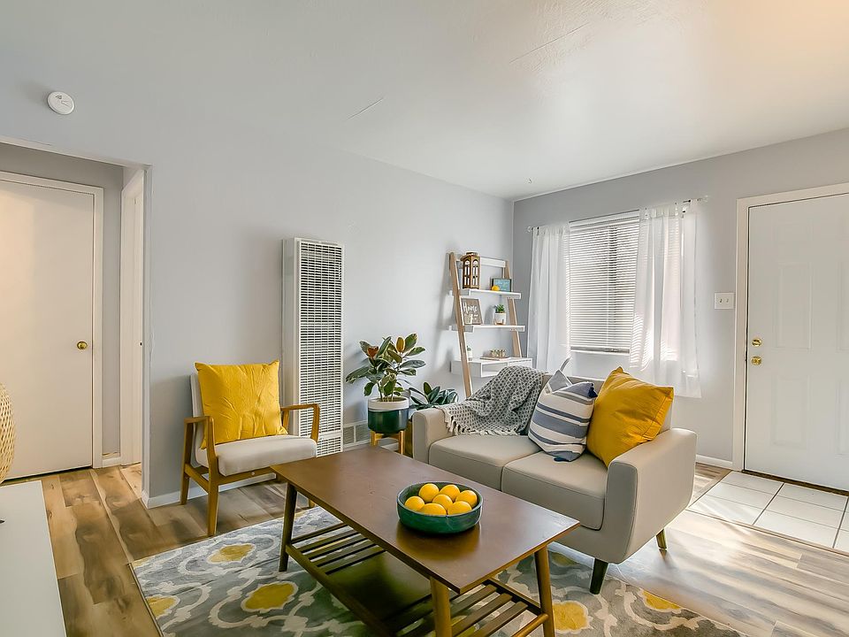 1st image of 1510 Carlisle Blvd NE #2