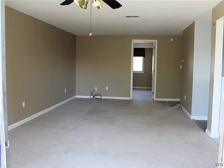 3948 Ridge Lea Rd #D — Photo 10