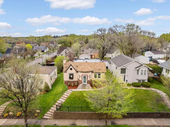 1407 Vincent Ave N, Minneapolis, MN 55411