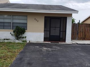 602 SW 61st Ter, Pompano Beach, FL 33068