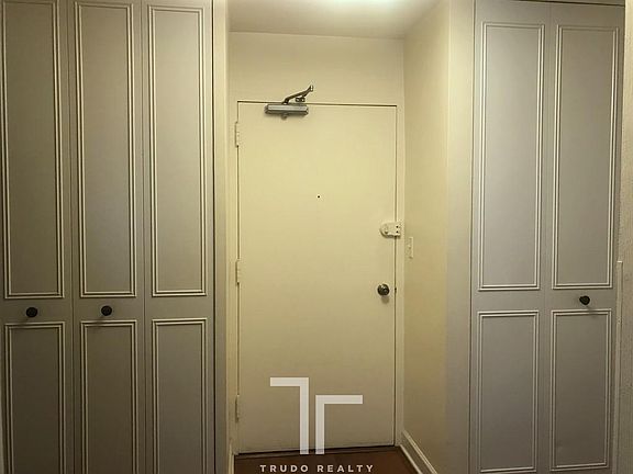 5th image of 4250 N Marine Dr #4250830