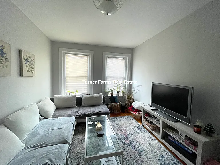 200 Harvard St #1A — Photo 14