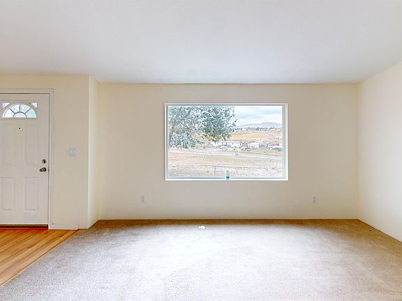 4th image of 360 Trescartes Ave