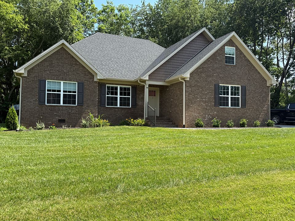 1st image of 100 N Pointe Dr