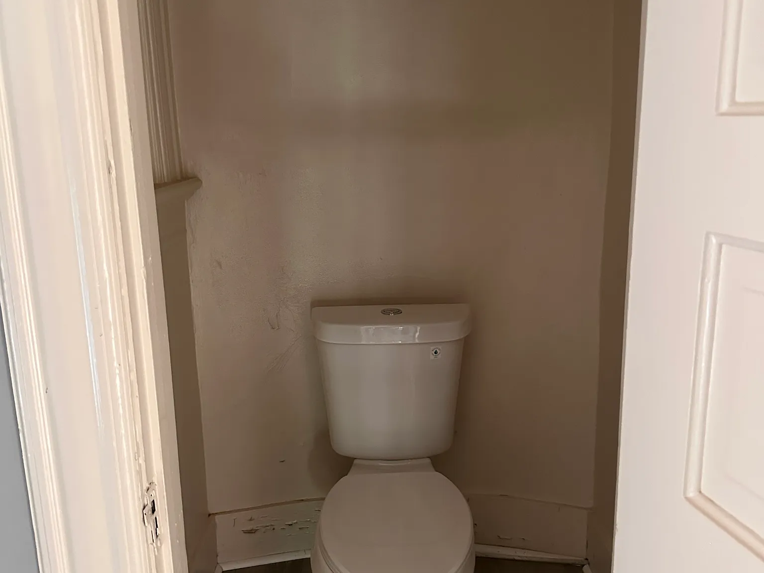 5 bed, 3082 sqft, $2,000 — Photo 4