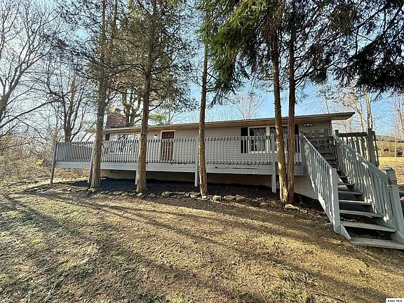 2nd image of 675 Berry Rd