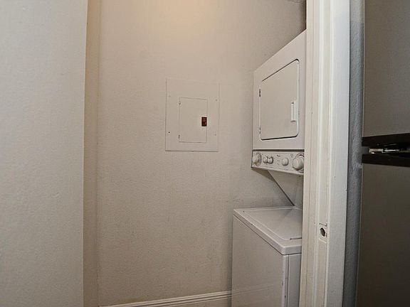 2nd image of 200 Afton Sq Unit 205