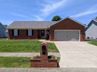 4111 Country Ridge Dr, Newburgh, IN 47630