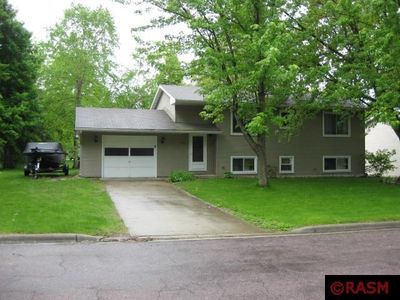 1742 Riggs Rd, Saint Peter, MN, 56082