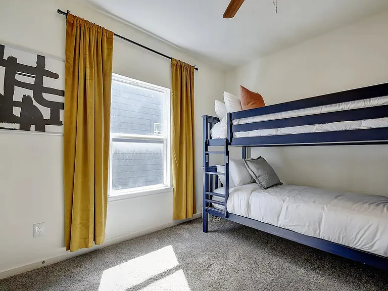 Guest bedroom 2